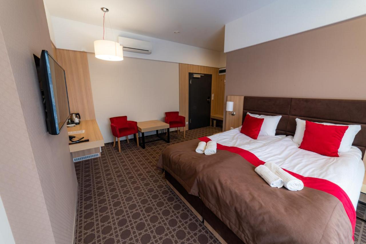 Hotel Nad Czernica Czarne  Extérieur photo