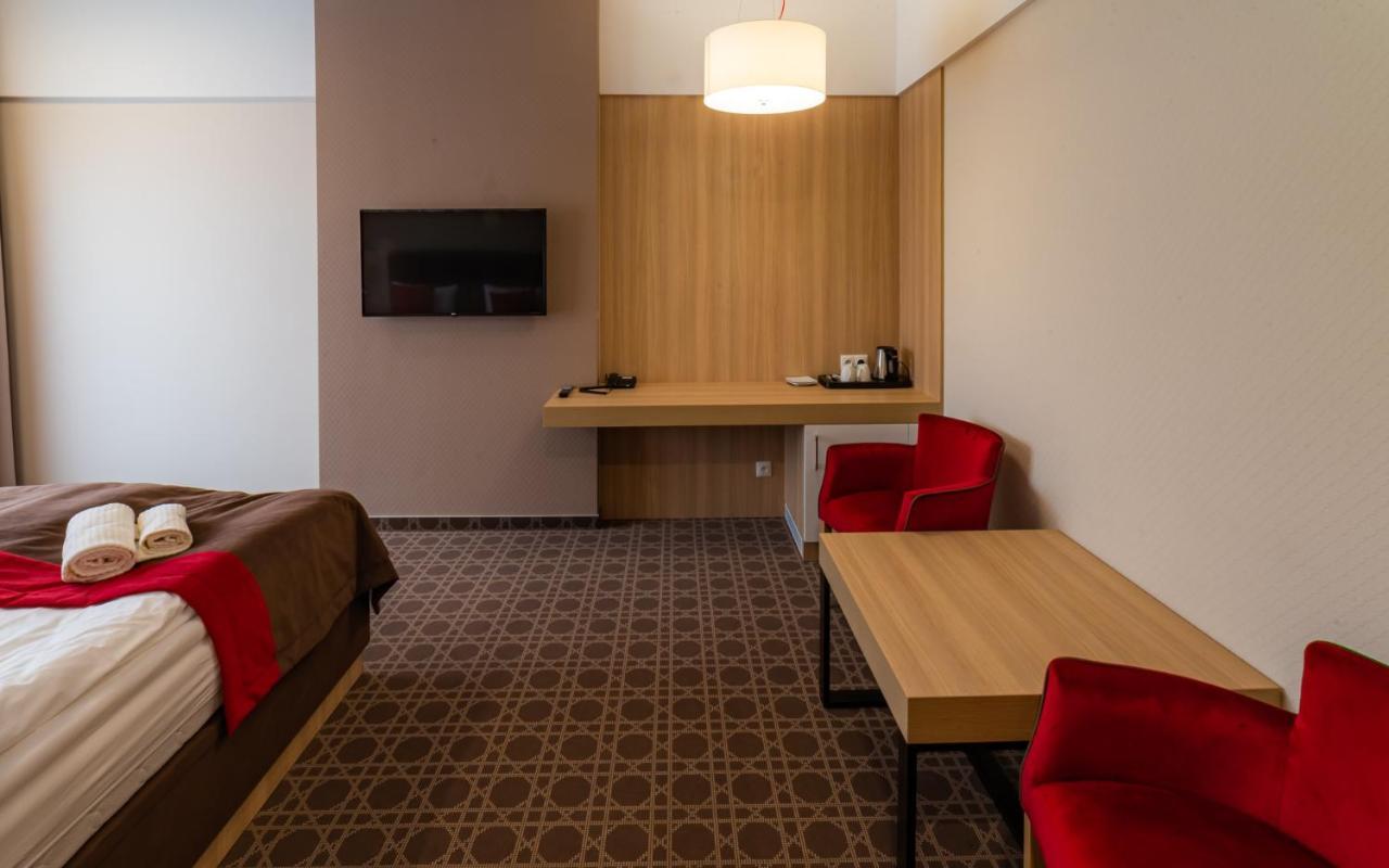 Hotel Nad Czernica Czarne  Extérieur photo