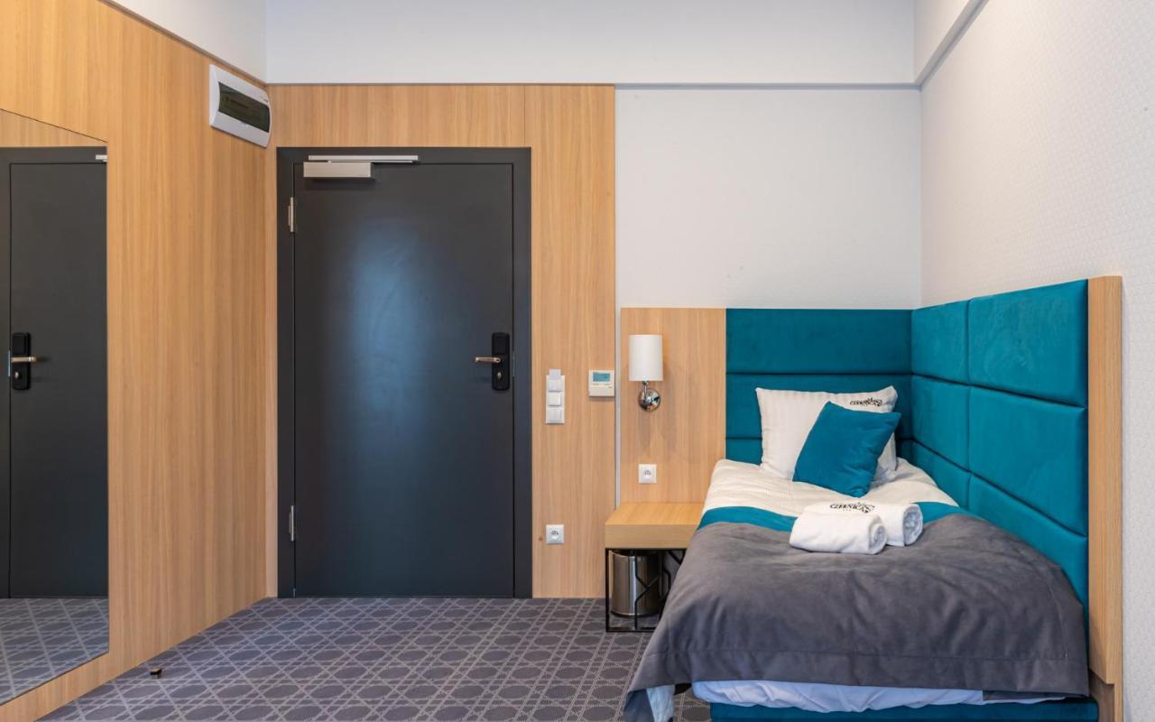 Hotel Nad Czernica Czarne  Extérieur photo