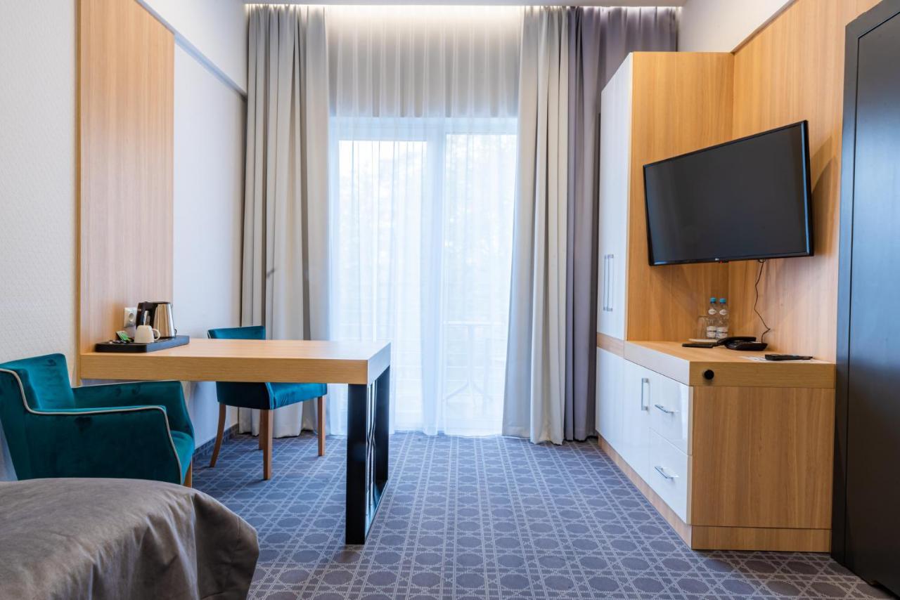 Hotel Nad Czernica Czarne  Extérieur photo