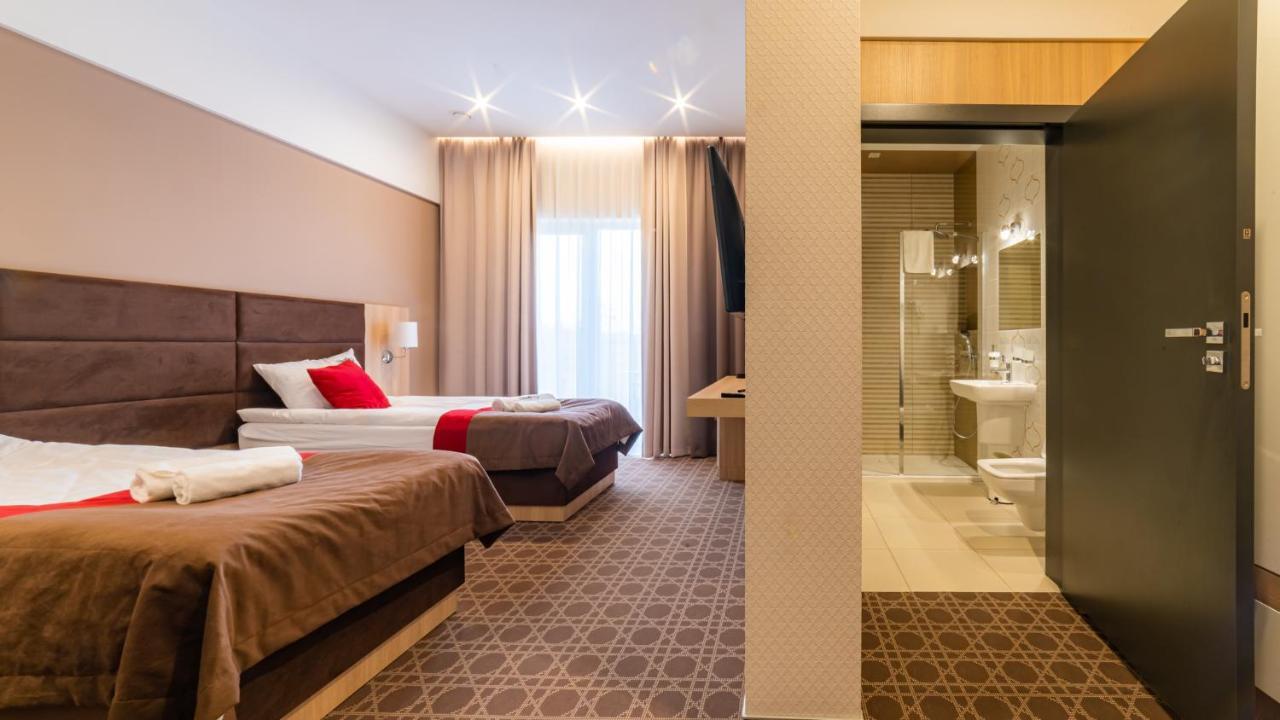 Hotel Nad Czernica Czarne  Extérieur photo